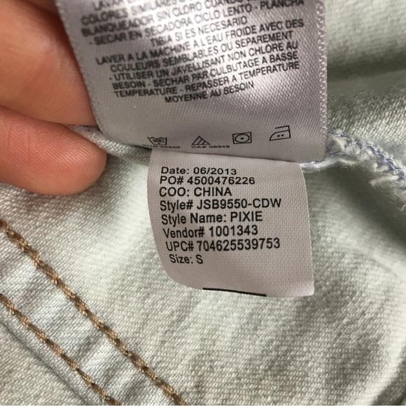 Jessica Simpson Jean Jacket - Picture 10 of 11